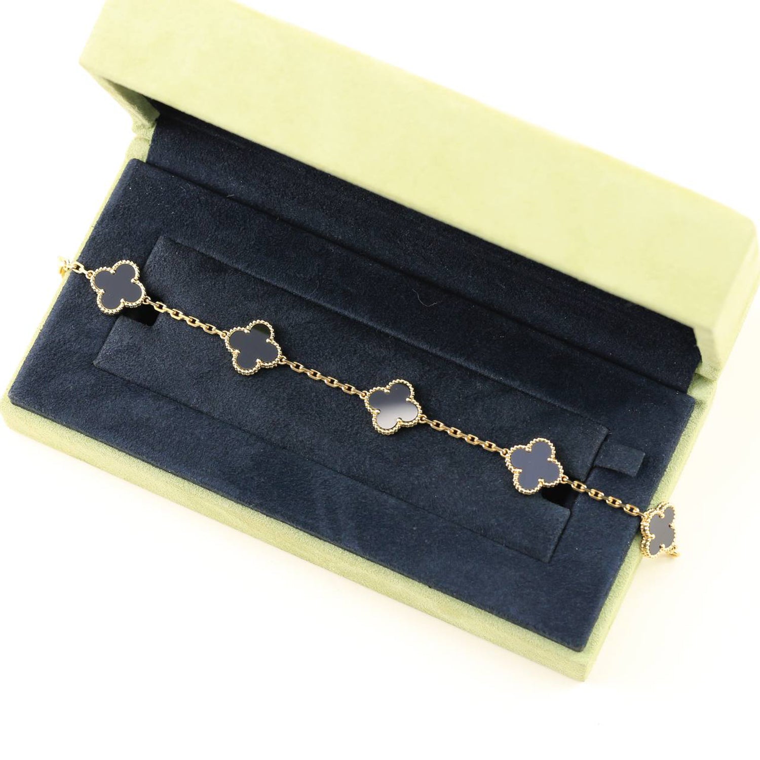 VCA CLOVER 5 MOTIF ONYXS BRACELET COLLECTION