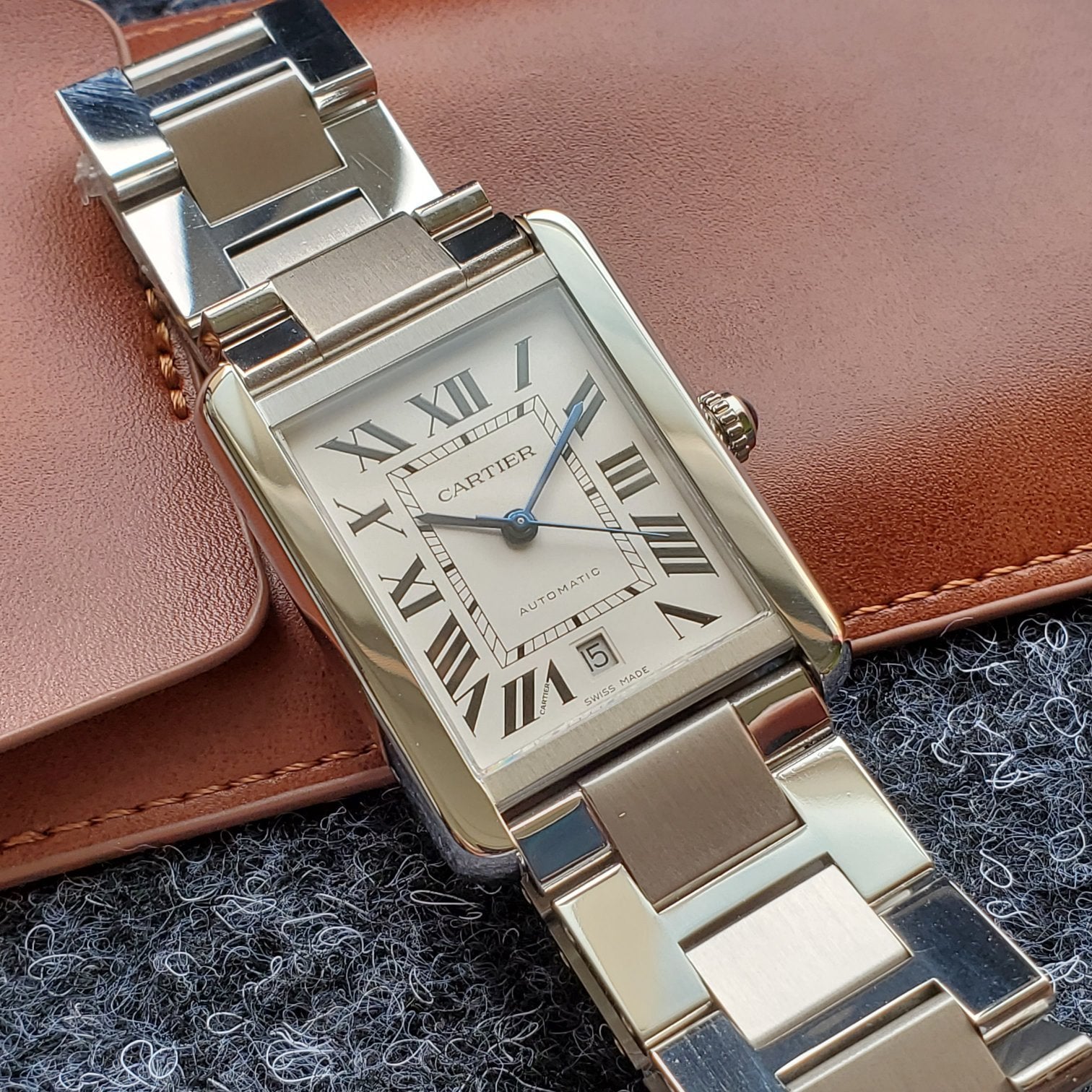 CARTIER TANK SOLO XI 5200028 STAINLESS STEEL WHITE DIAL