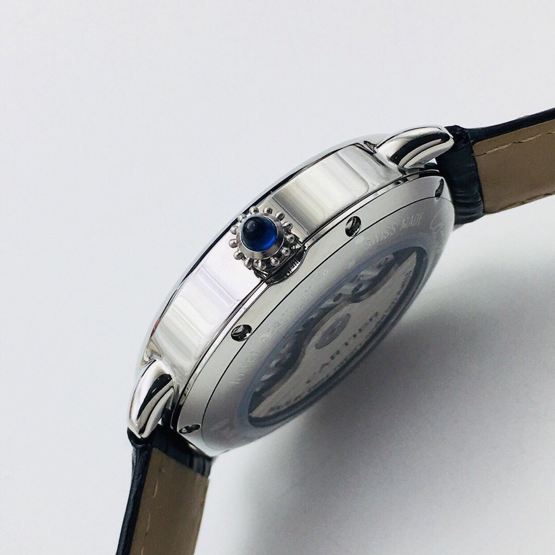 CARTIER RONDE CARTIE 40MM STAINLESS STEEL WHITE DIAL