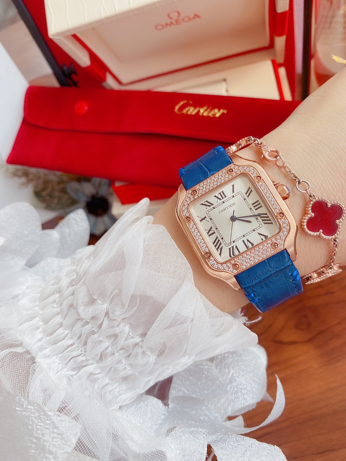 CARTIER SANTOS LADY 35MM QUARTZ ROSE GOLD CASE DIAMOND BEZEL LEATHER