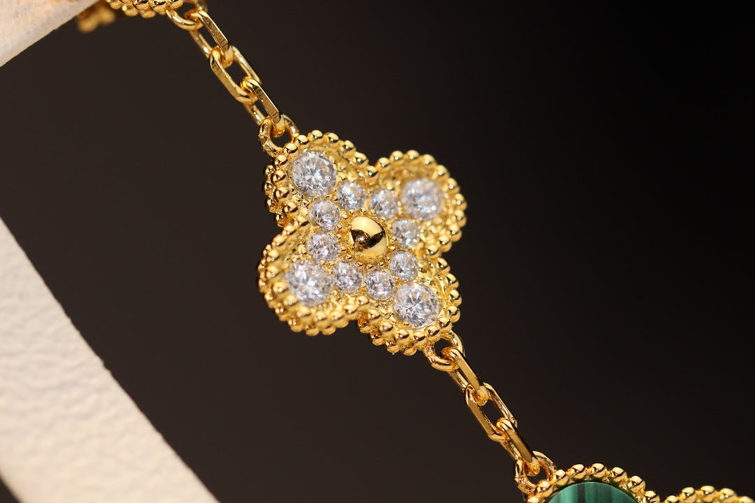 VCA CLOVER EARRINGS GOLD MALACHITE DIAMOND 3 MOTIF