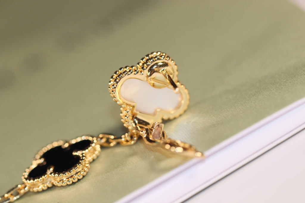 VCA CLOVER EARRINGS GOLD ONYX MOP 3 MOTIF