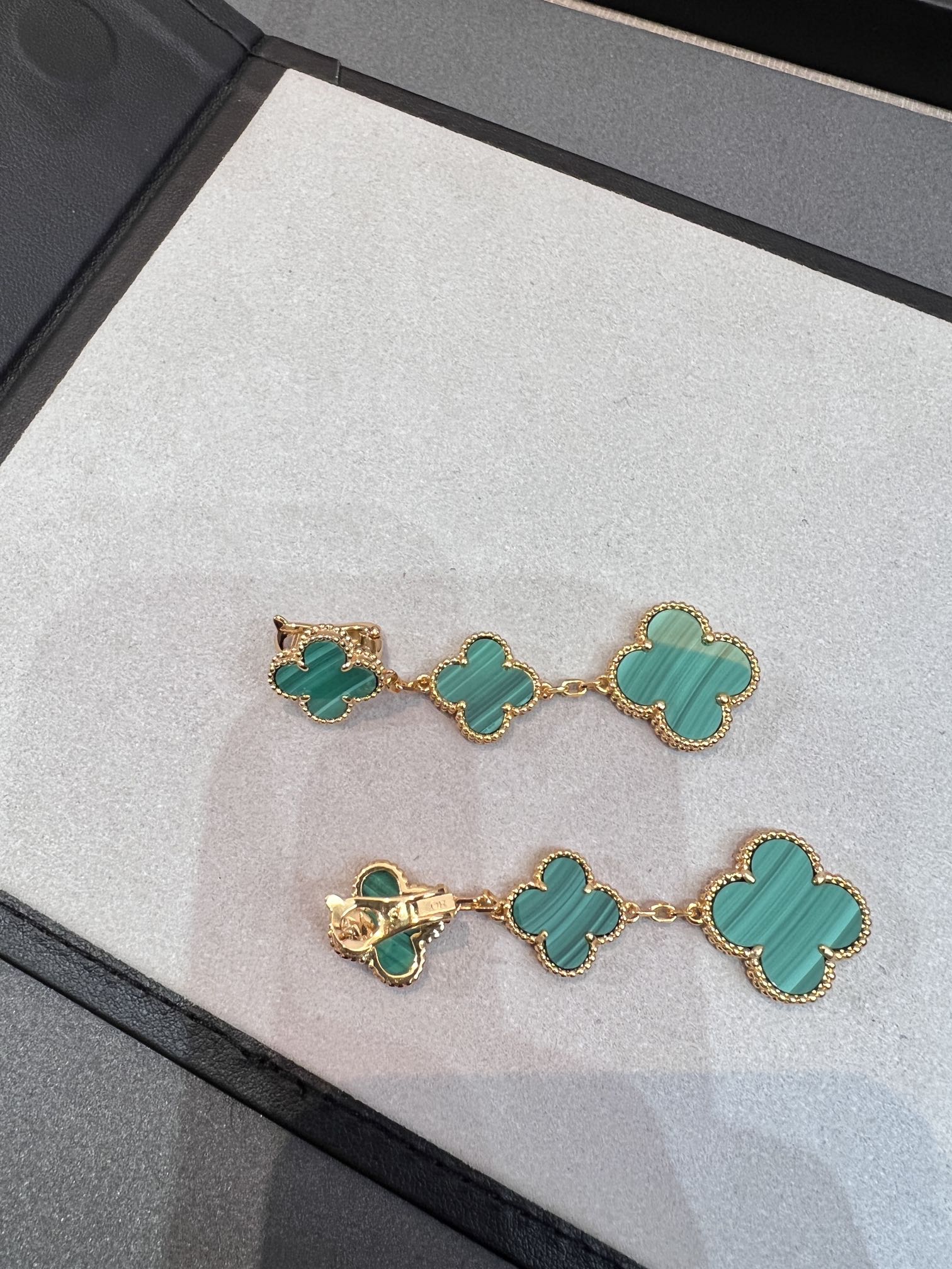 VCA CLOVER MALACHITE 3 MOTIFS GOLD