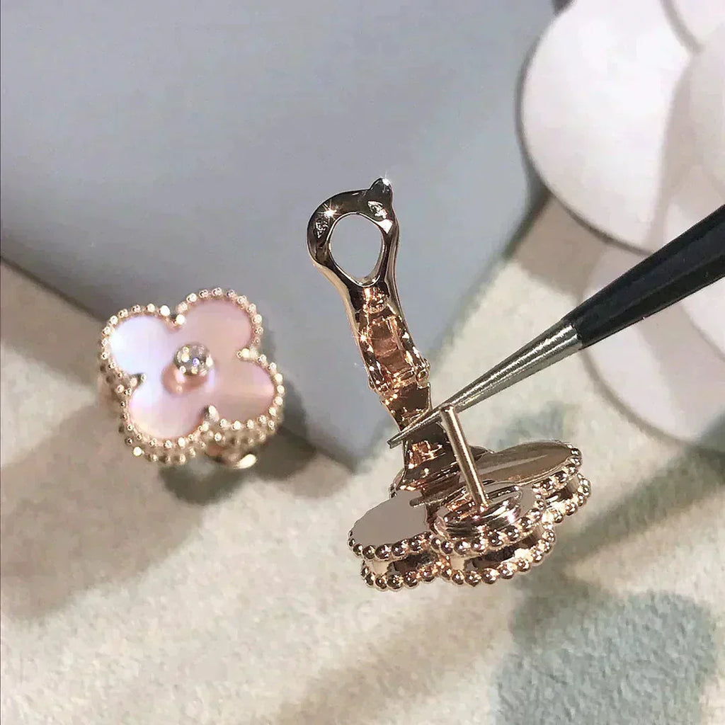 VCA CLOVER MEDIUM 1 MOTIFS PINK MOP DIAMOND EARRINGS
