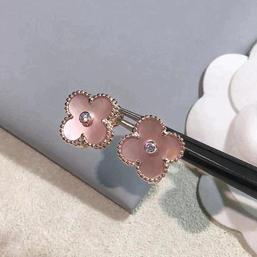 VCA CLOVER MEDIUM 1 MOTIFS PINK MOP DIAMOND EARRINGS