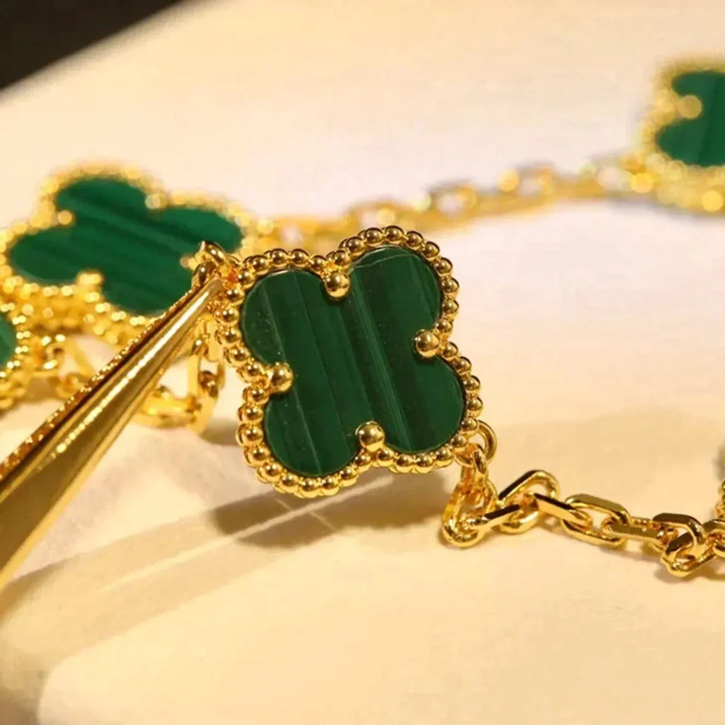 VCA CLOVER 5 MOTIF MALACHITE BRACELET COLLECTION