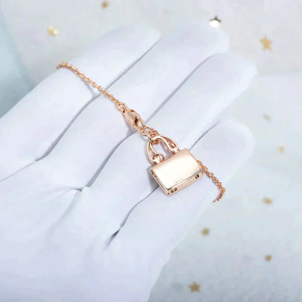 HERMES AMULETTE PEDANT ROSE GOLD NECKLACE