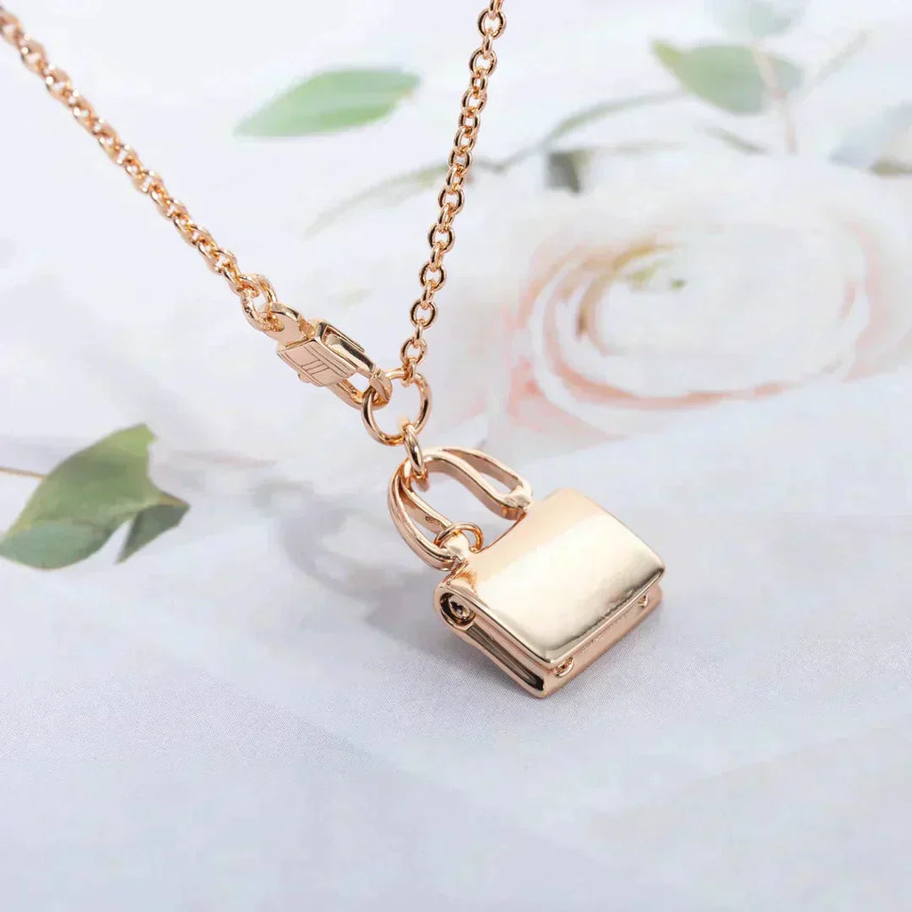 HERMES AMULETTE PEDANT ROSE GOLD NECKLACE