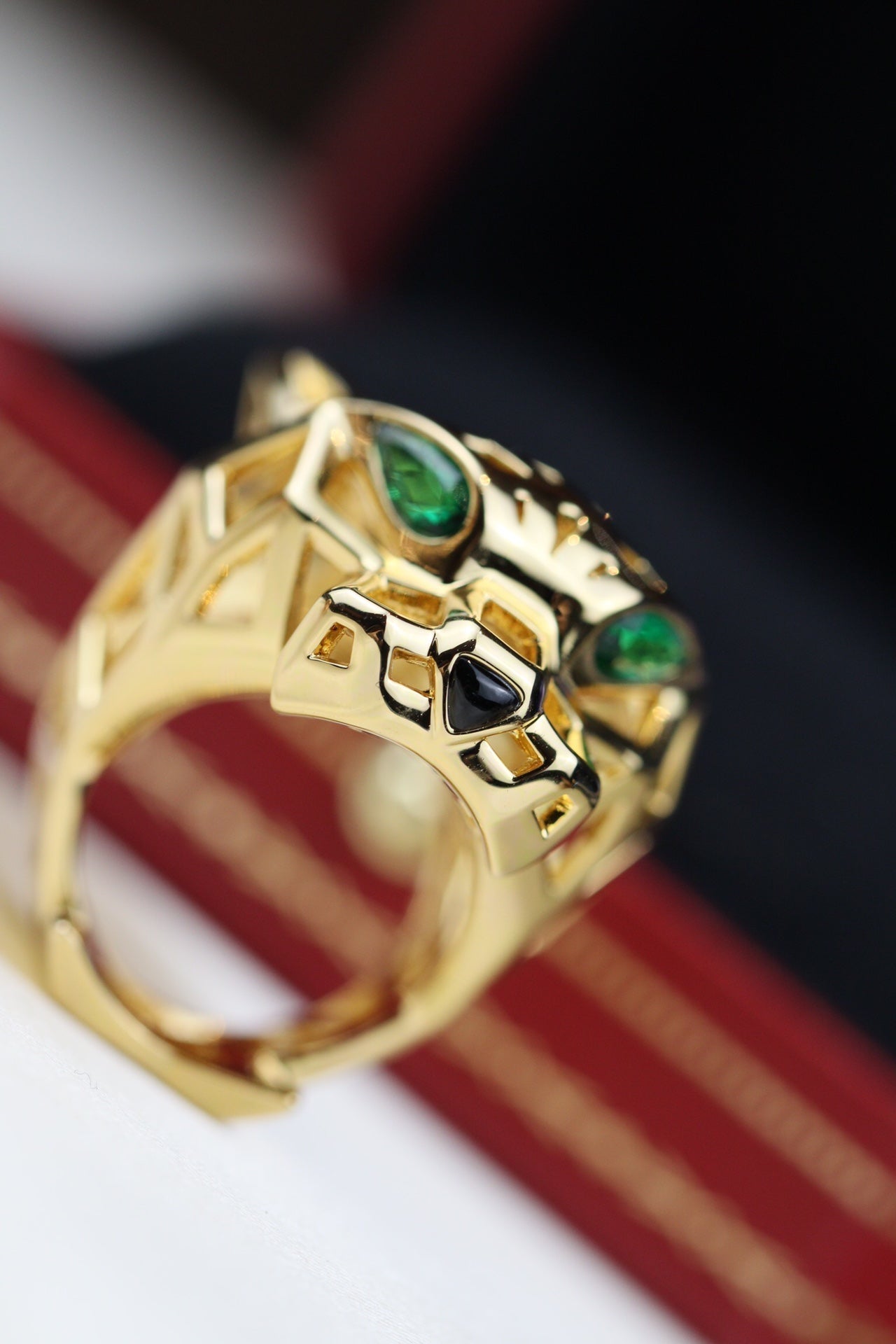 CARTIER PANTHERE 31MM RING ONYX AND TSAVORITE GARNETS
