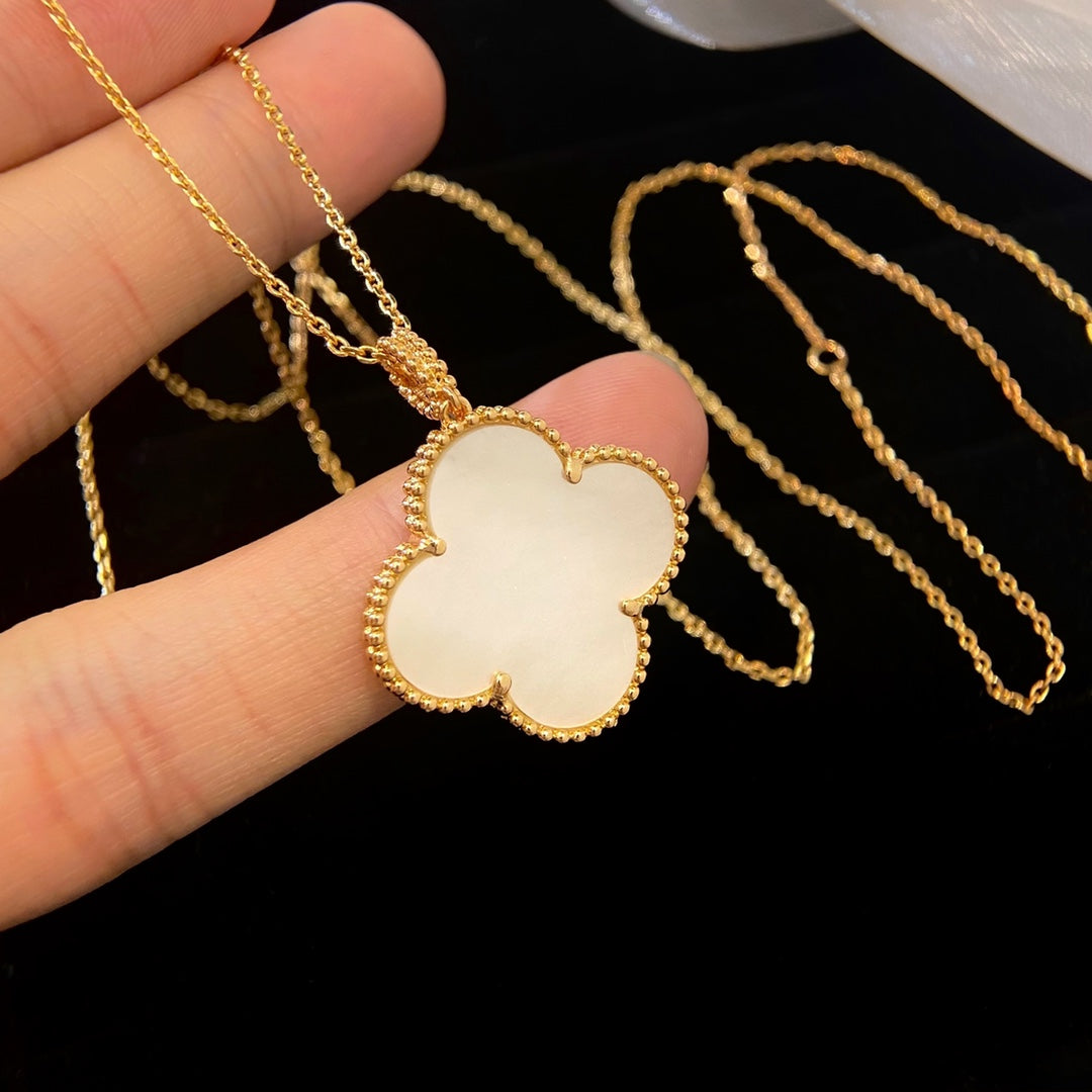 VCA CLOVER 25MM MOP LARGE PENDANT NECKLACE