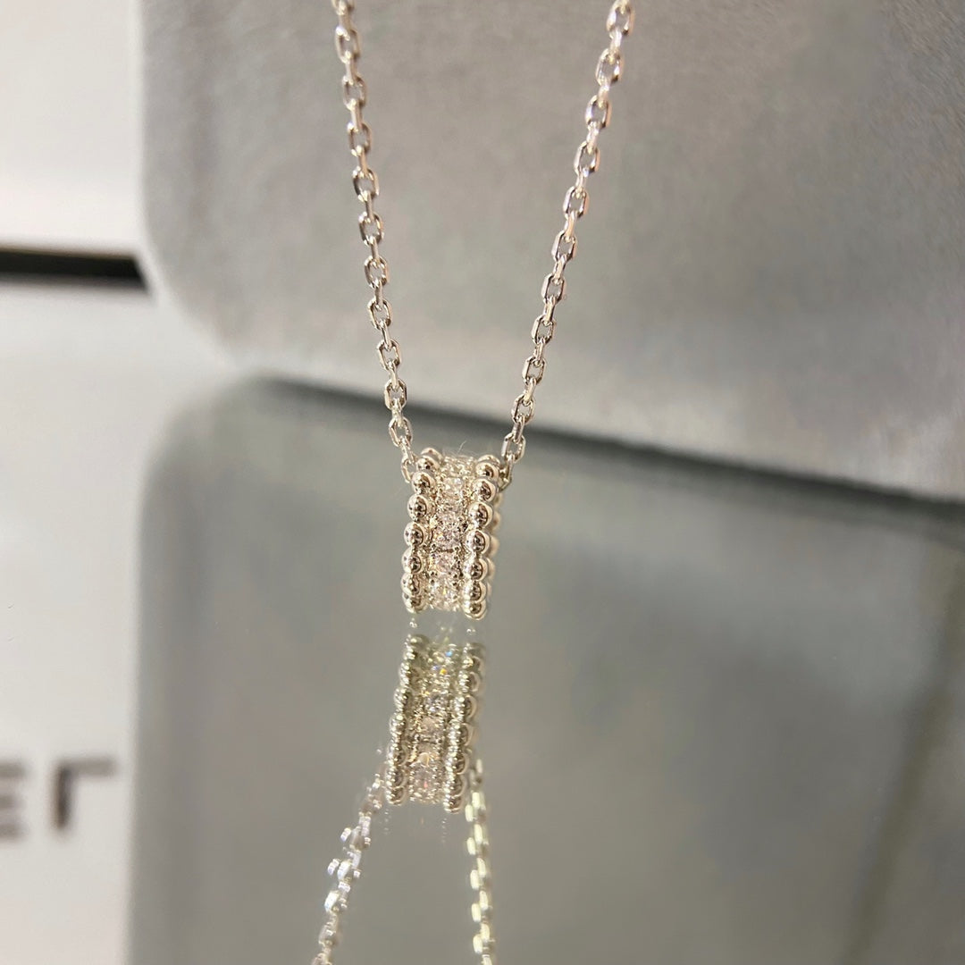 VCA PERLEE DIAMOND NECKLACE