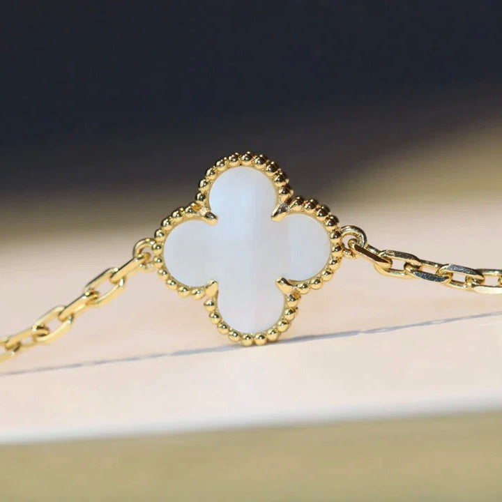 VCA CLOVER 20 MOTIFS WHITE MOP NECKLACE