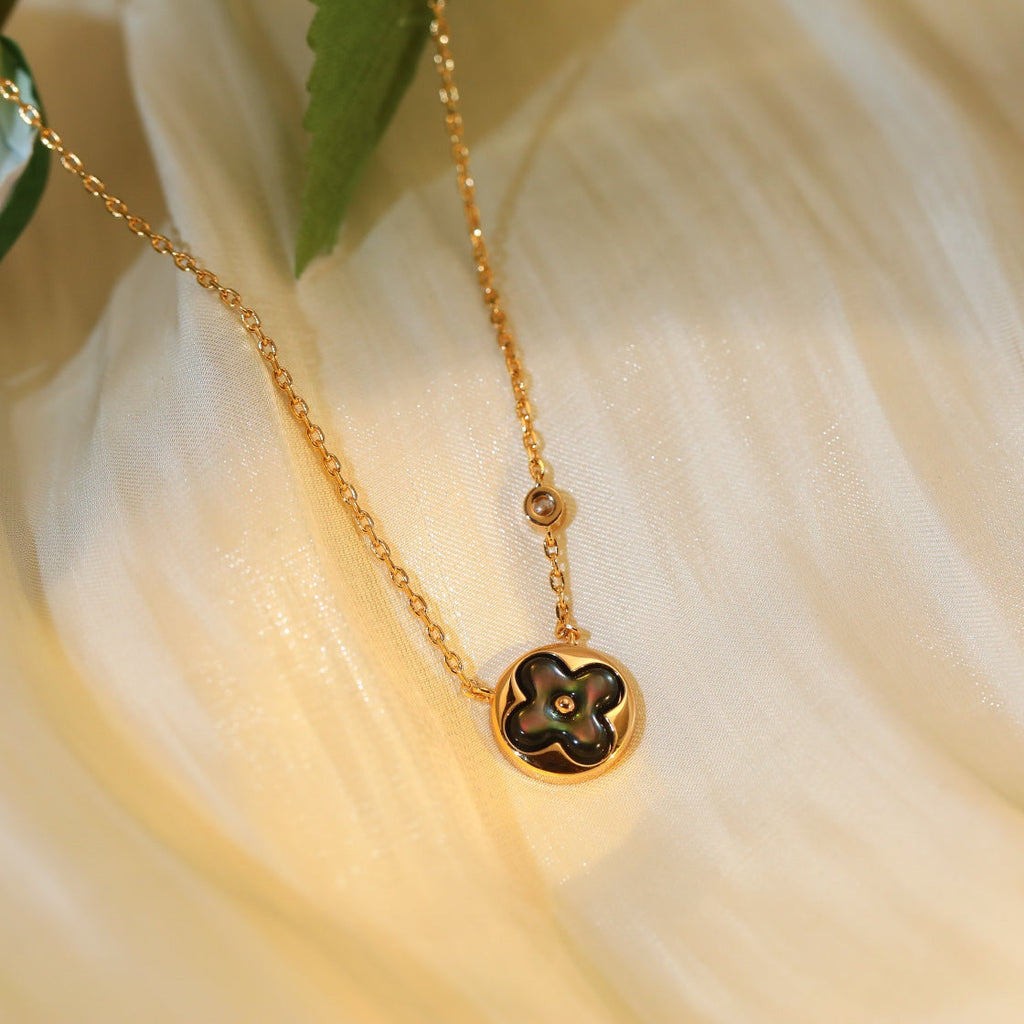 LOUIS VUITTON SUN PEDANT PINK GOLD 1 DIAMOND NECKLACE