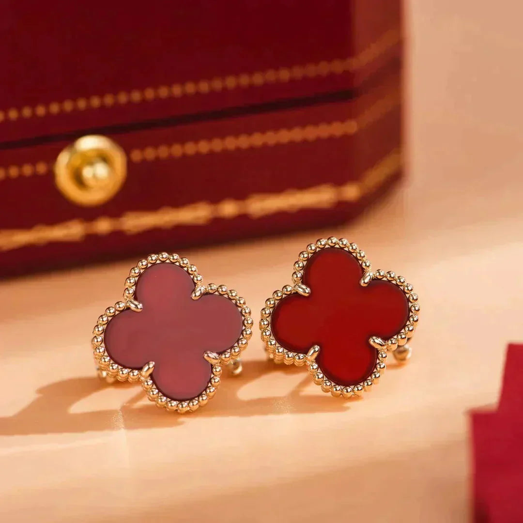 VCA CLOVER MEDIUM 1 MOTIFS CARNELIAN EARRINGS
