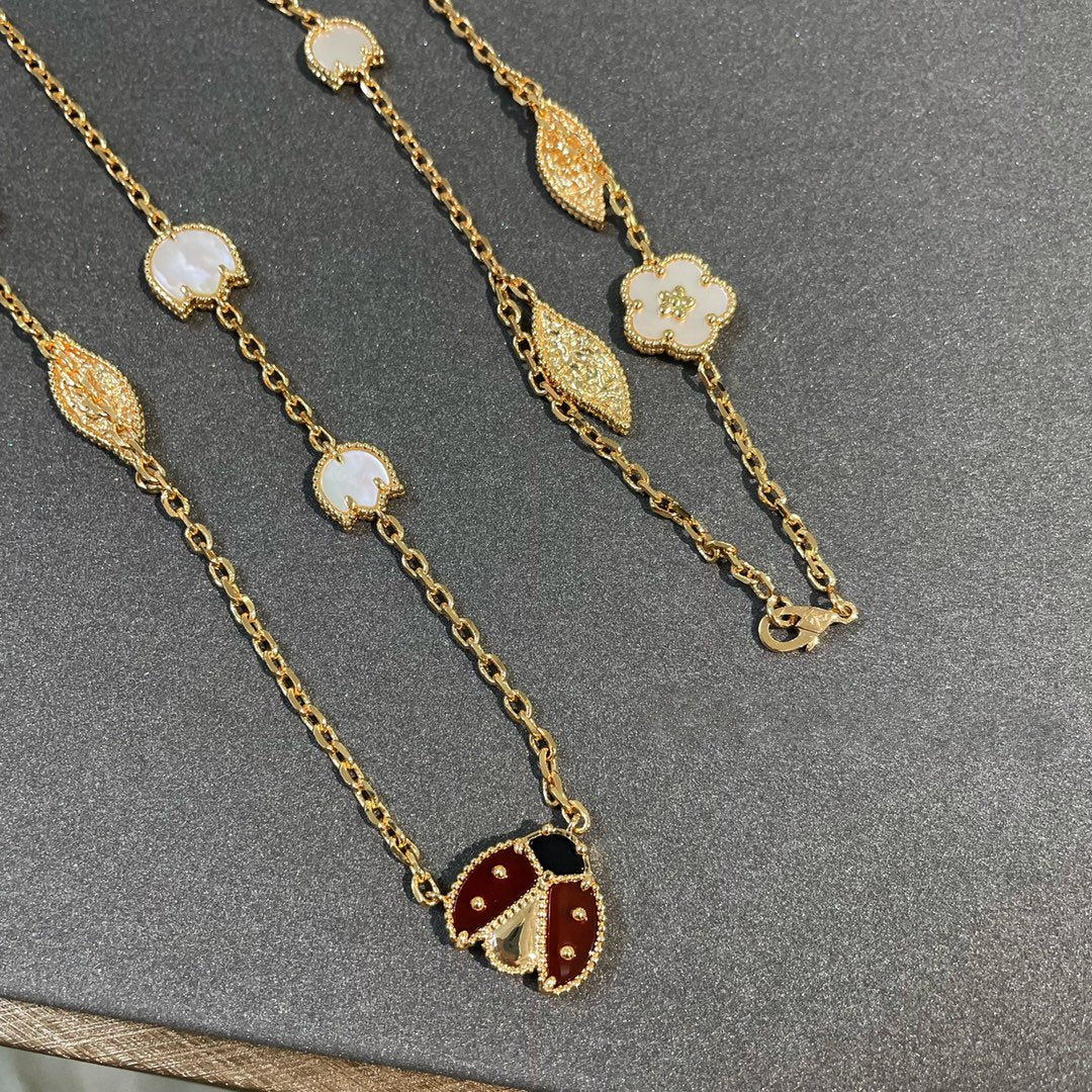 VCA LUCKY SPRING 15 MOTIFS GOLD NECKLACE
