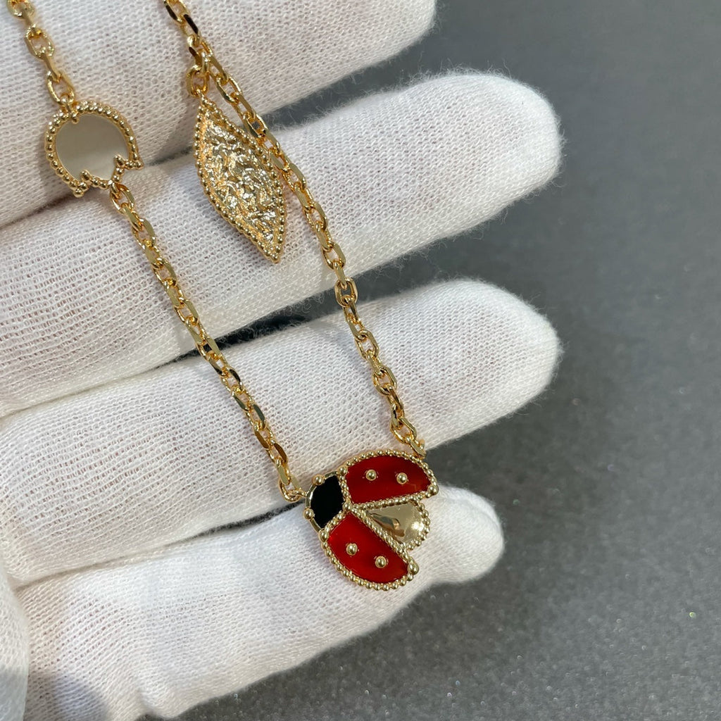 VCA LUCKY SPRING 15 MOTIFS GOLD NECKLACE