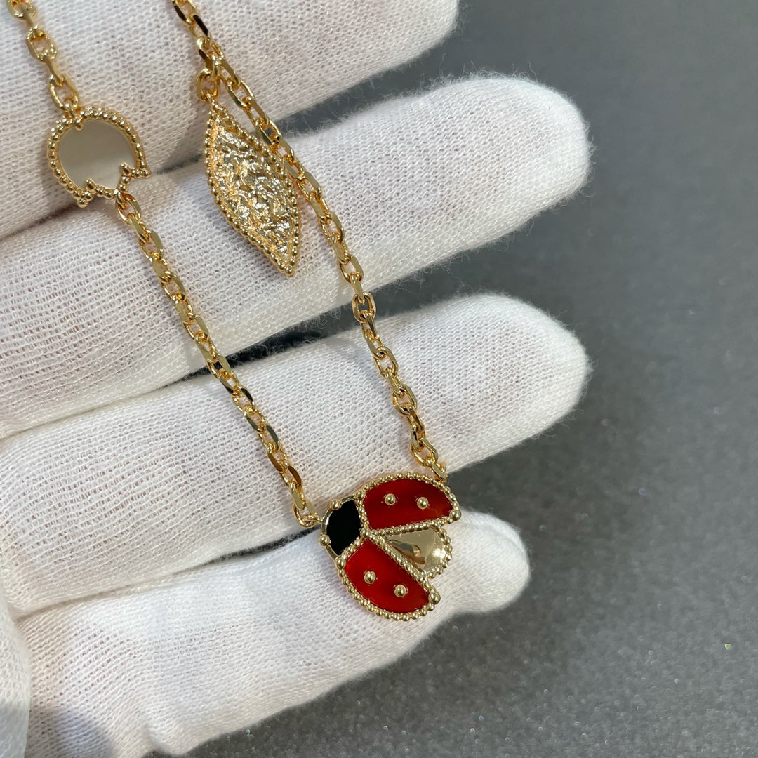 VCA LUCKY SPRING 15 MOTIFS GOLD NECKLACE