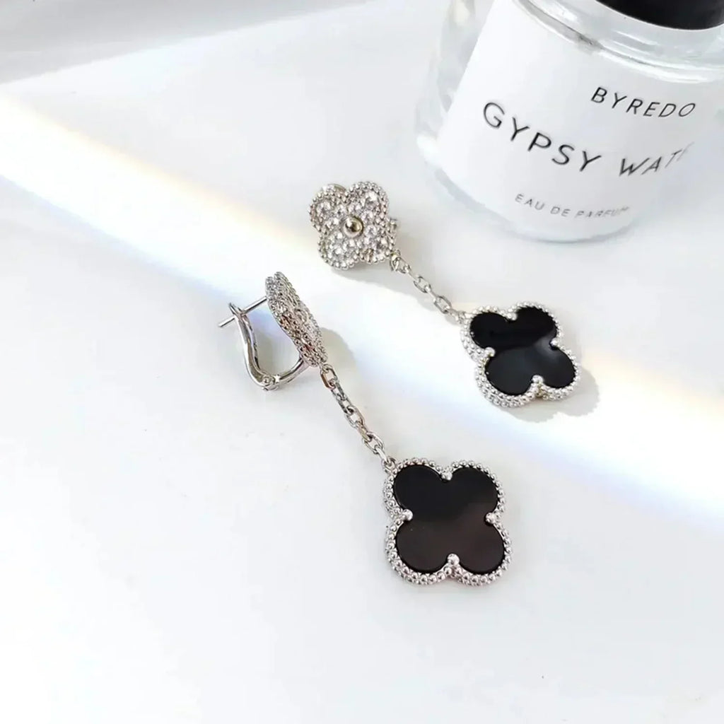 VCA CLOVER 2 MOTIFS DIAMOND ONYX EARRINGS SILVER