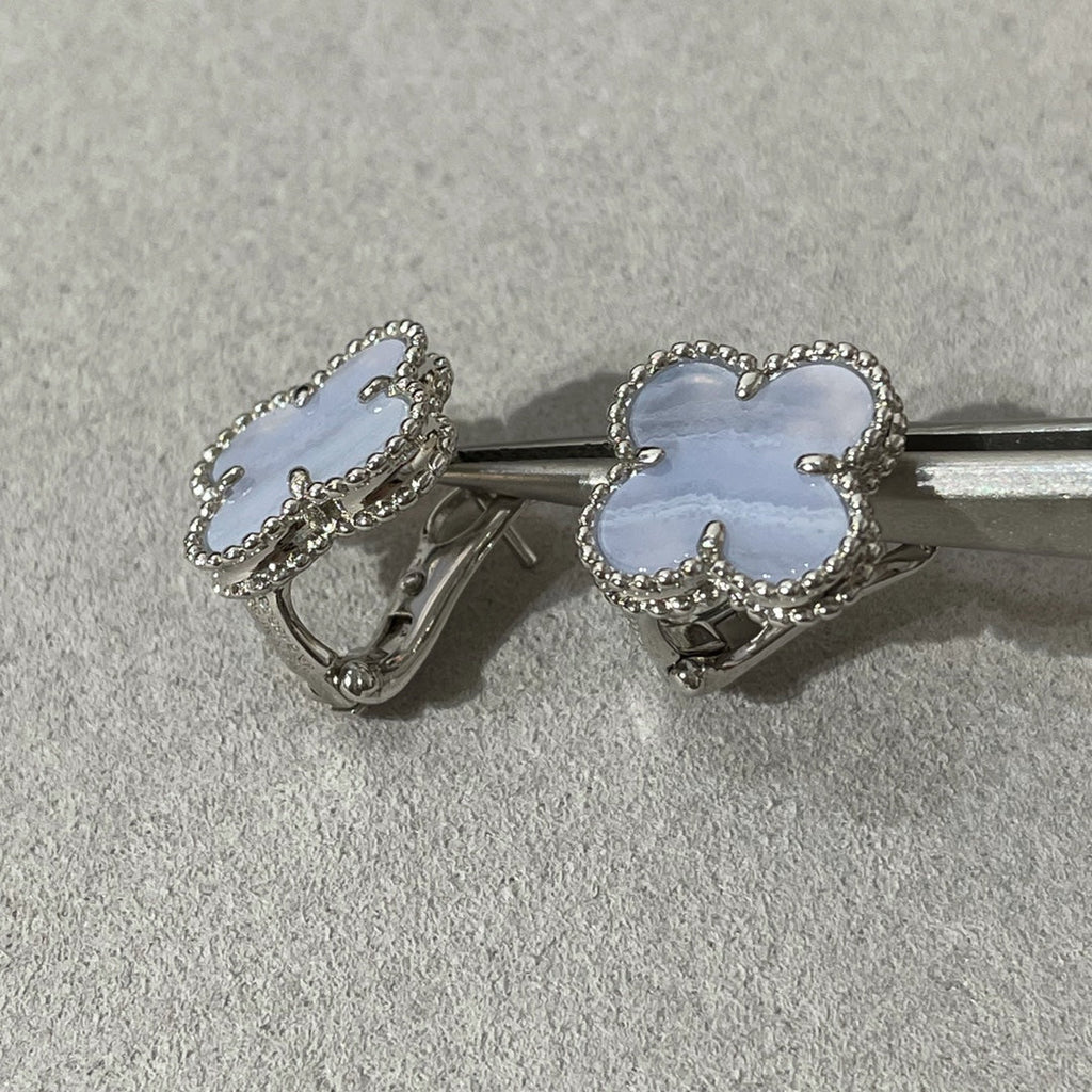 VCA CLOVER CHALCEDONY SILVER STUD EARRINGS