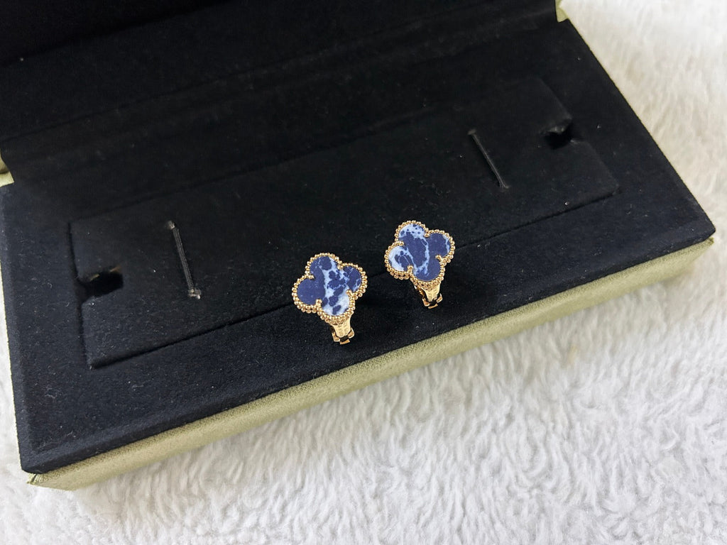 VCA CLOVER PIETERSITE MEDIUM STUD EARRINGS