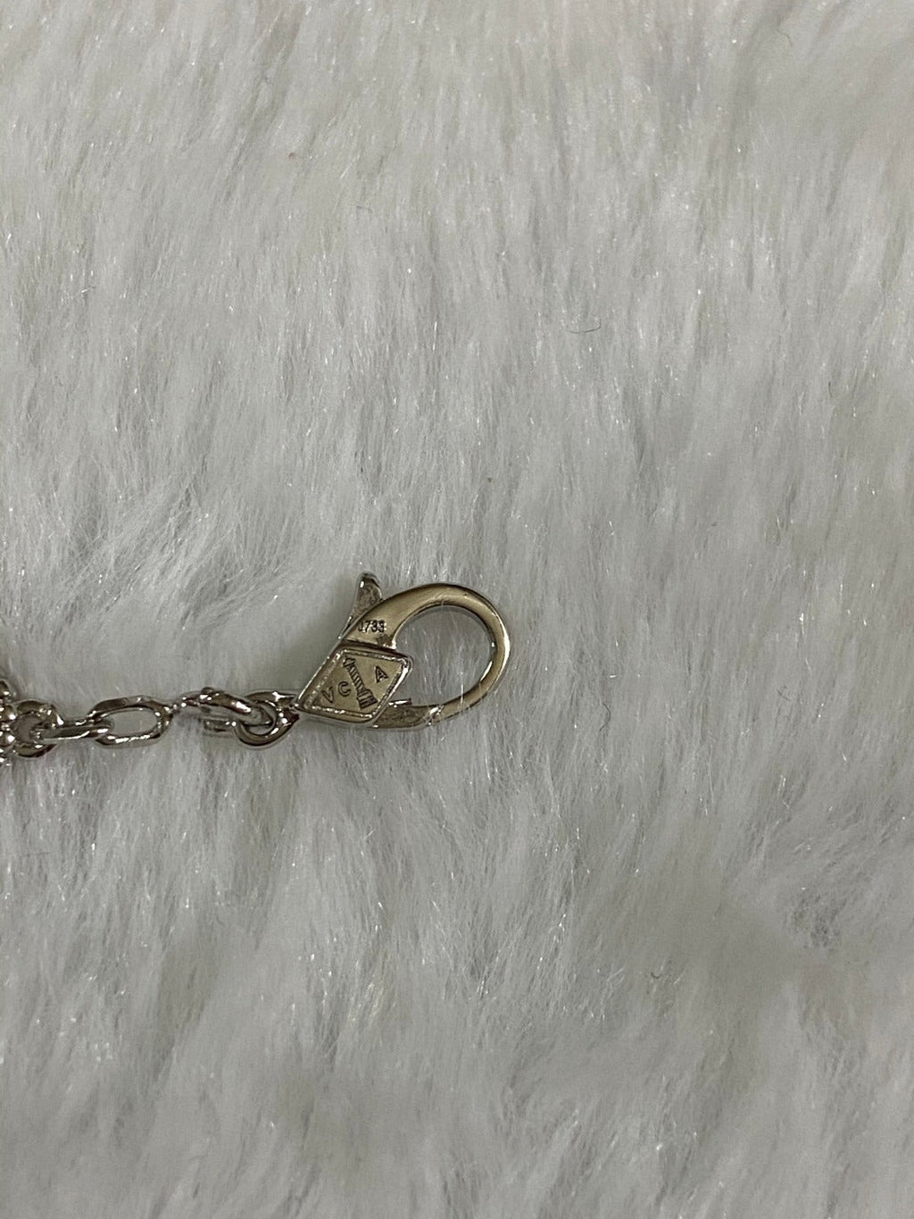VCA CLOVER 1 MOTIF PIETERSITE BRACELET