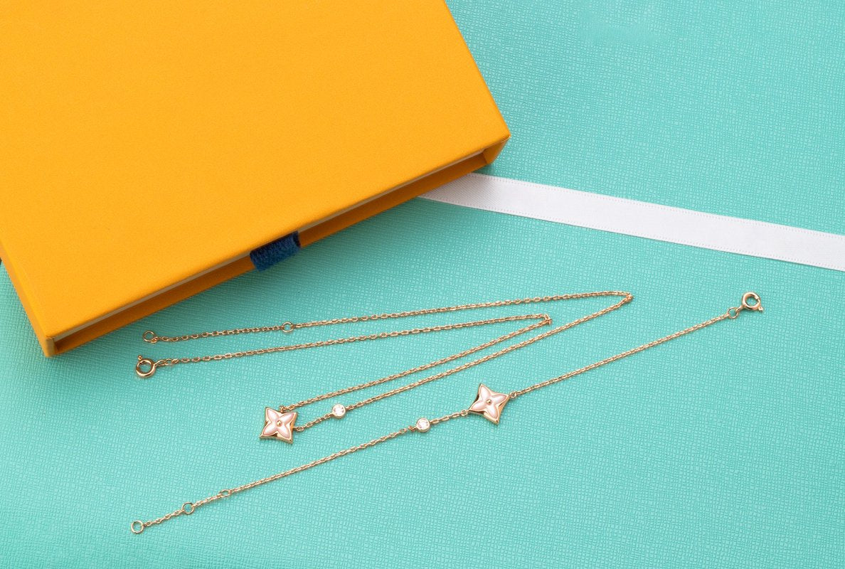 LOUIS VUITTON STAR PINK MOP 1 DIAMOND PINK GOLD NECKLACE