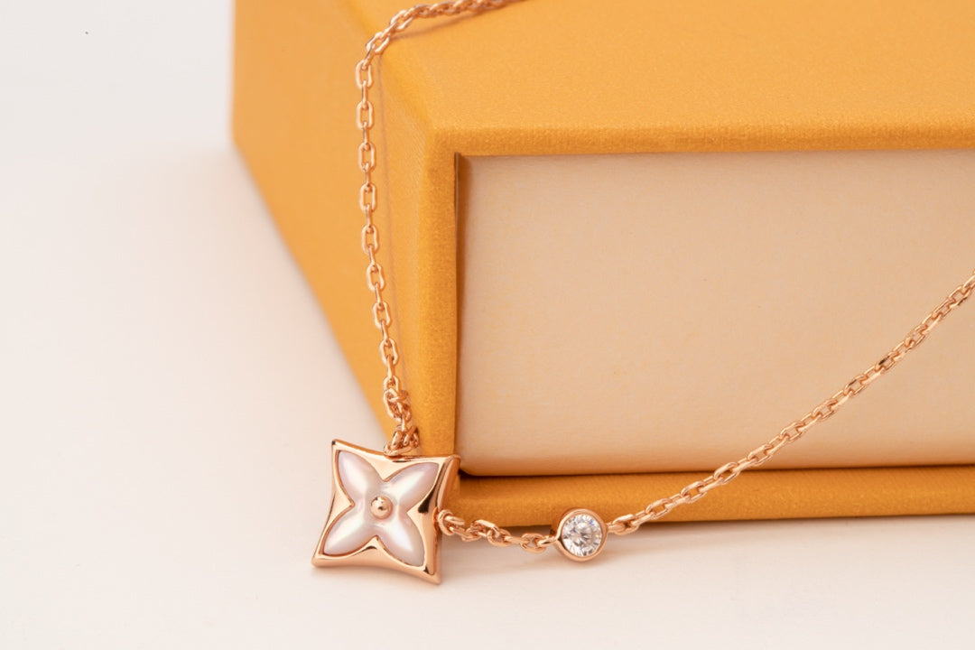 LOUIS VUITTON STAR PINK MOP 1 DIAMOND PINK GOLD NECKLACE