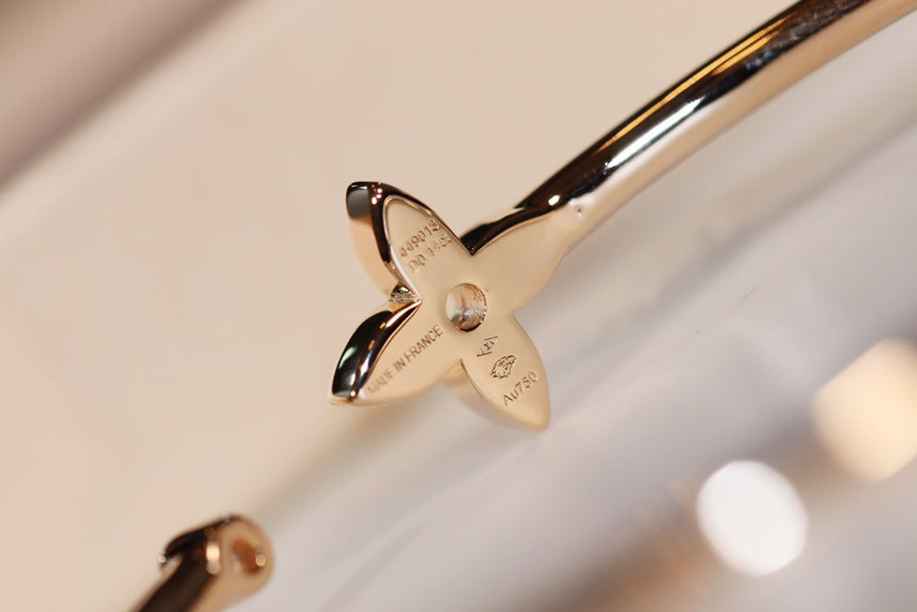 LOUIS VUITTON IDYLLE GOLD OPEN BRACELET DIAMOND PAVED
