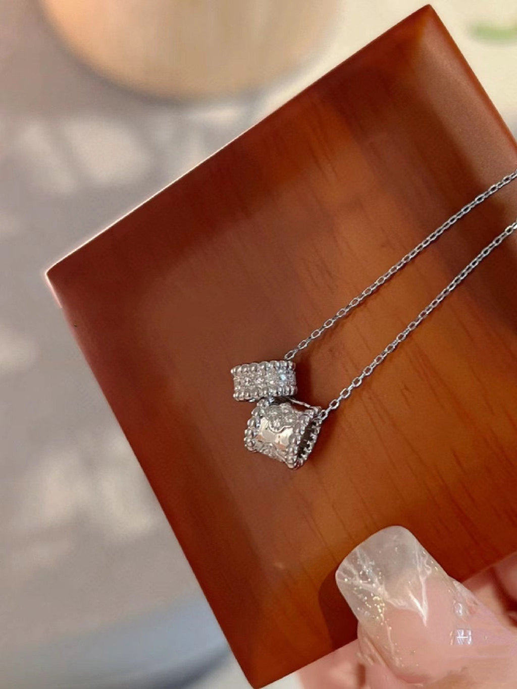 VCA PERLEE DOUBLE PENDANT SILVER DIAMOND NECKLACE