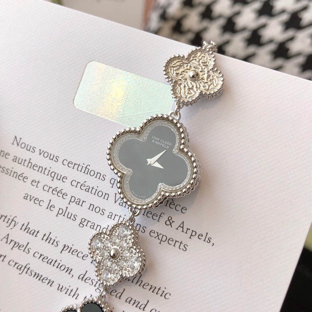 VAN CLEEF & ARPELS SWEET ALHAMBRA ONYX SILVER WHITE MOP