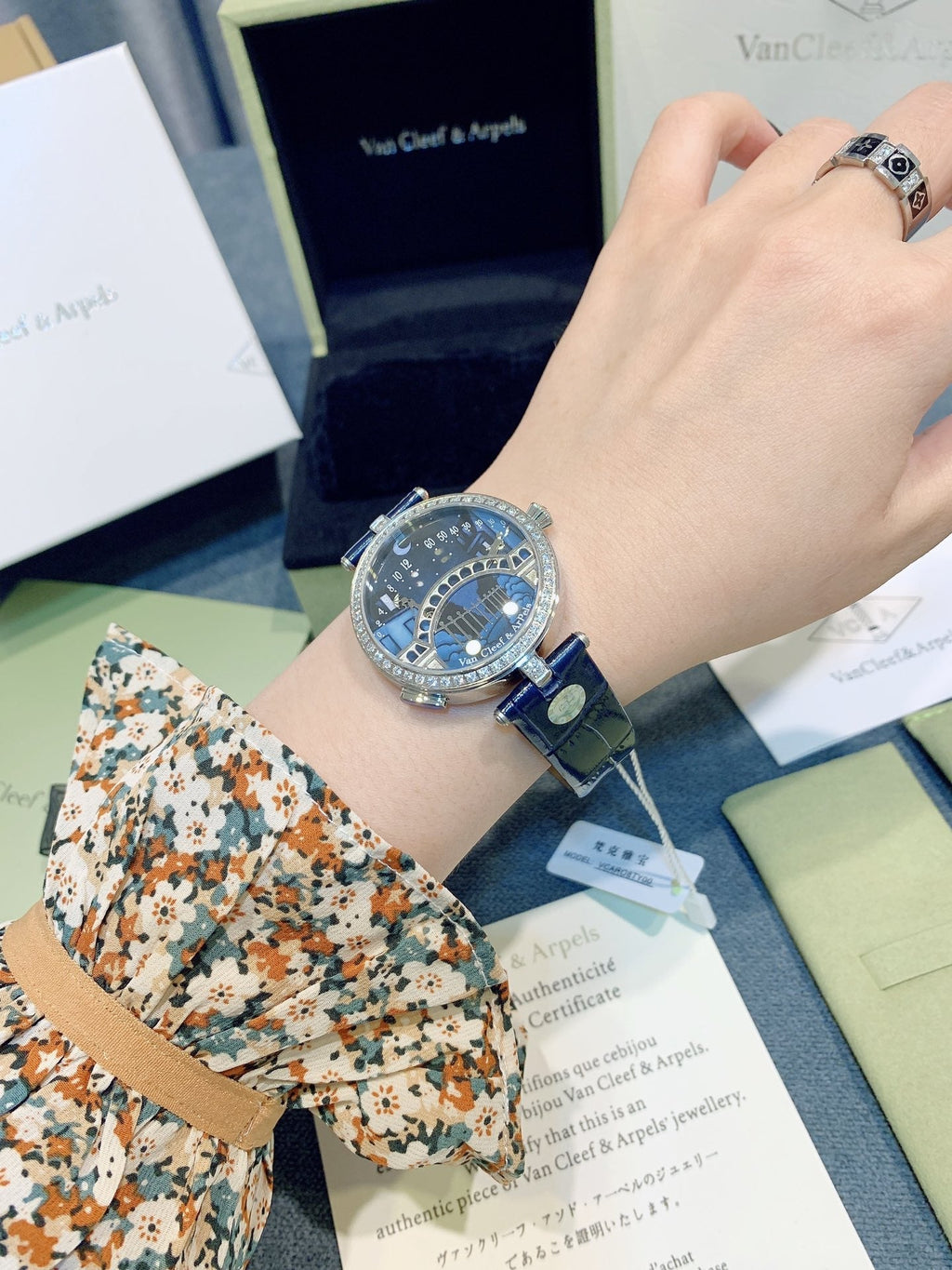 VAN CLEEF & ARPELS LADY ARPELS LOVER BRIDGE BLUE CROCODILE
