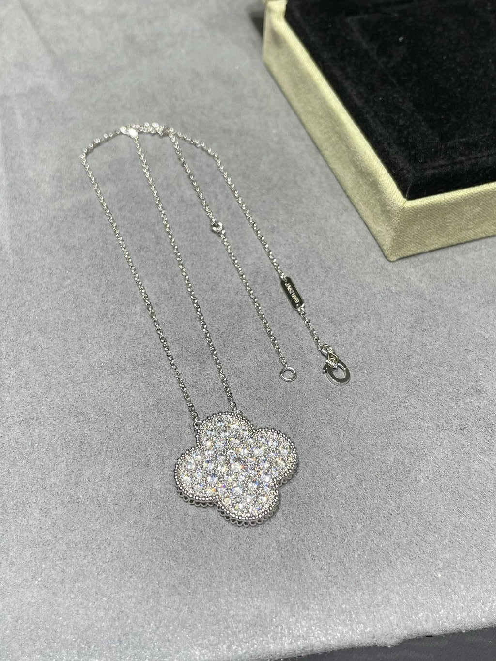 VCA CLOVER 25MM LARGE PENDANT DIAMOND PAVED SILVER NECKLACE