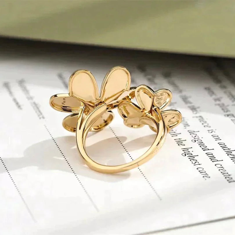 VCA CLOVER COMOS GOLD DIAMOND RING