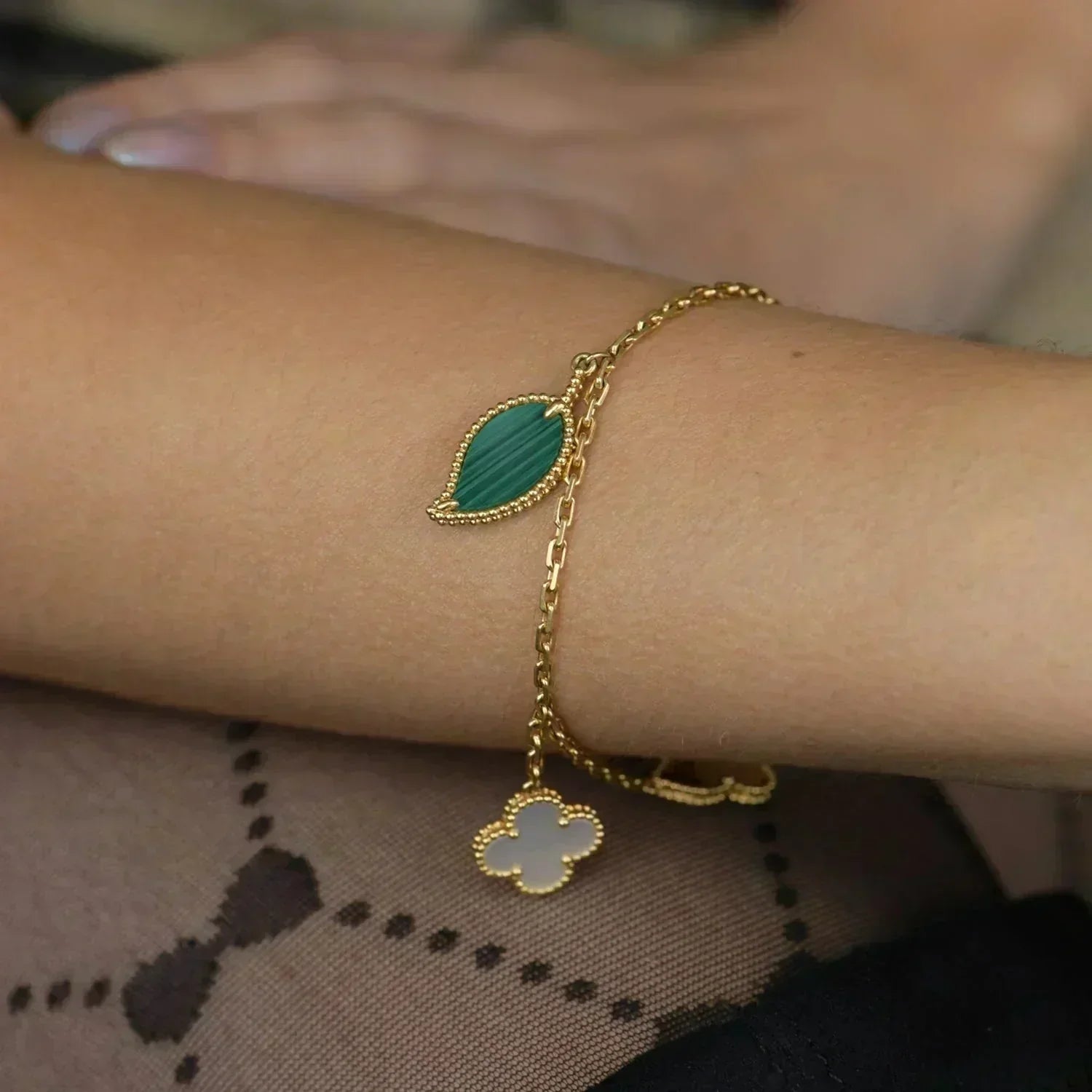 VCA LUCKY SPRING 5 MOTIF GOLD BRACELET