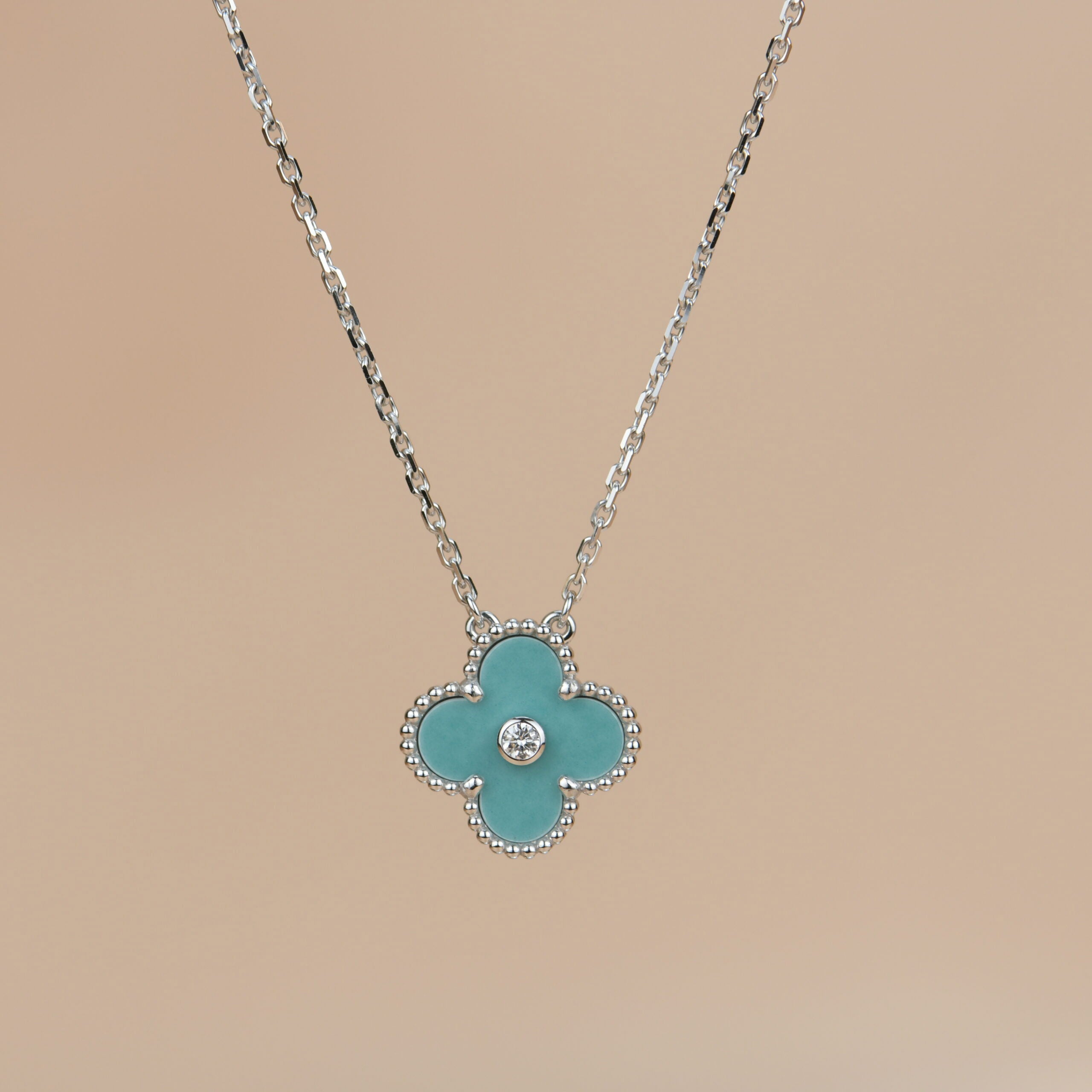 VCA CLOVER 15MM DIAMOND SVRES PORCELAIN NECKLACE SILVER