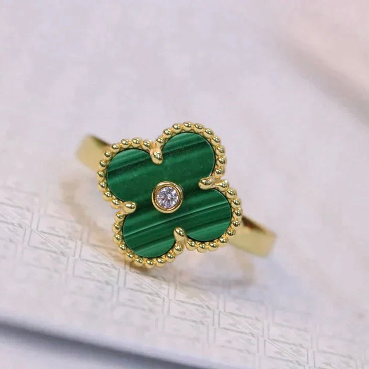 VCA CLOVER MALACHITE RING GOLD DIAMOND