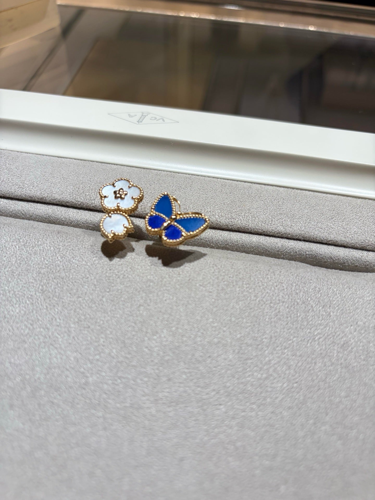 VCA LUCKY SPRING BUTTERFLY OPEN-FACE RINGS