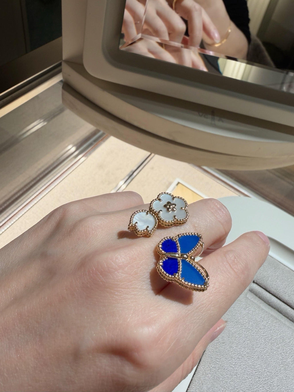 VCA LUCKY SPRING BUTTERFLY OPEN-FACE RINGS