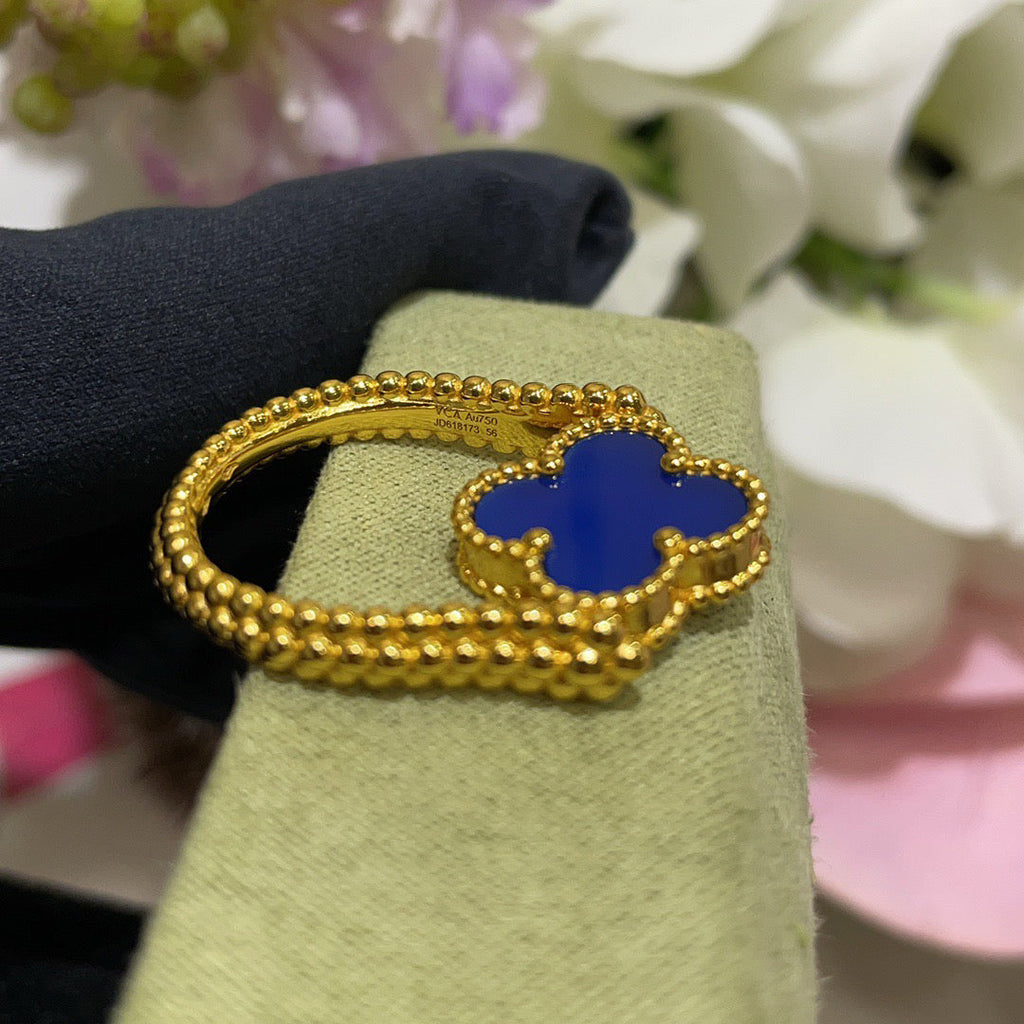 VCA CLOVER RIVERSIBLE BLUE AGATE RING