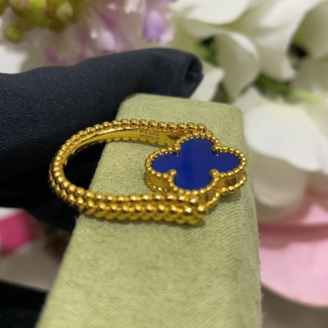 VCA CLOVER RIVERSIBLE BLUE AGATE RING
