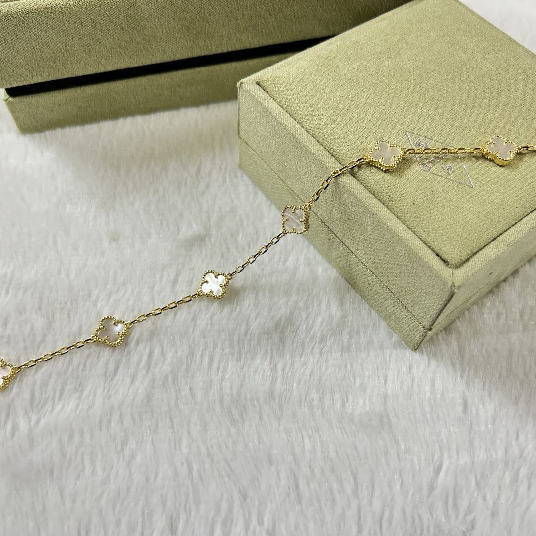 VCA CLOVER 6 MOTIF WHITE MOP BRACELET