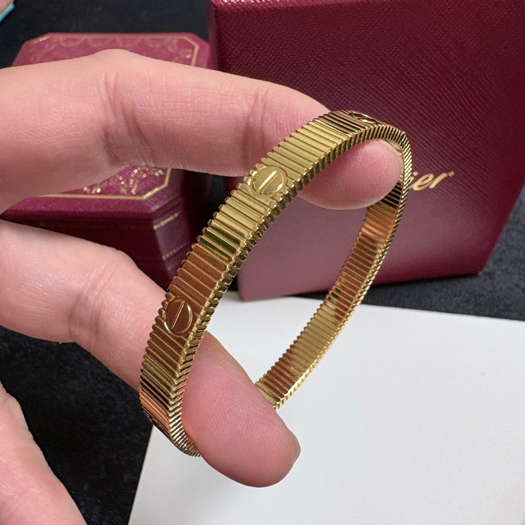 CARTIER LOVE UNLIMITED BRACELET
