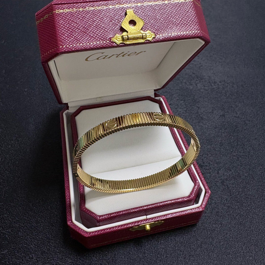 CARTIER LOVE UNLIMITED BRACELET