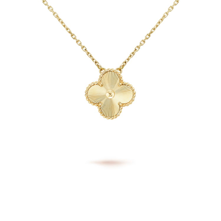 VCA CLOVER 15MM LASER NECKLACE
