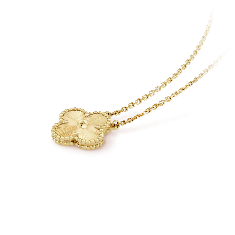 VCA CLOVER 15MM LASER NECKLACE