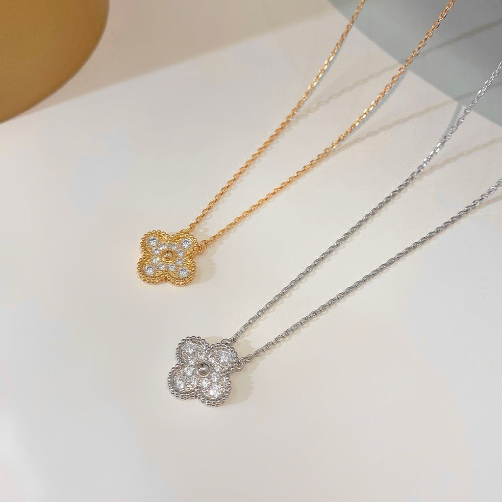 VCA CLOVER 15MM DIAMOND SINGLE FLOWER NECKLACE