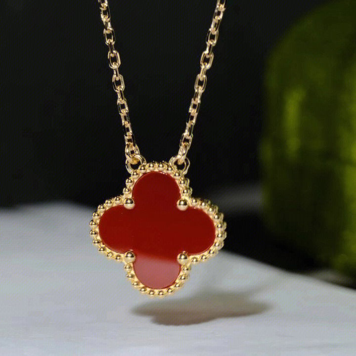 VCA CLOVER 15MM CARNELIAN SINGLE FLOWER NECKLACE
