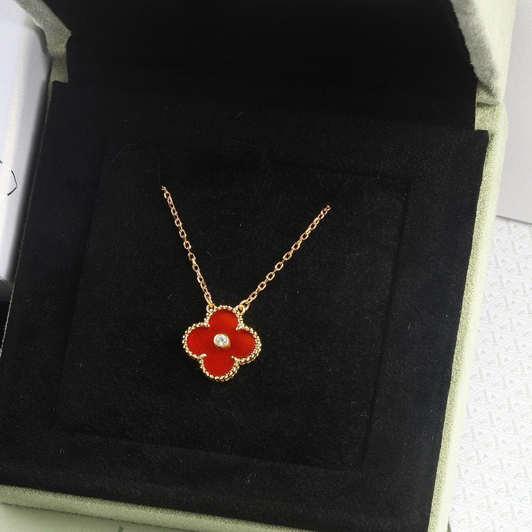 VCA CLOVER 15MM DIAMOND CARNELIAN NECKLACE