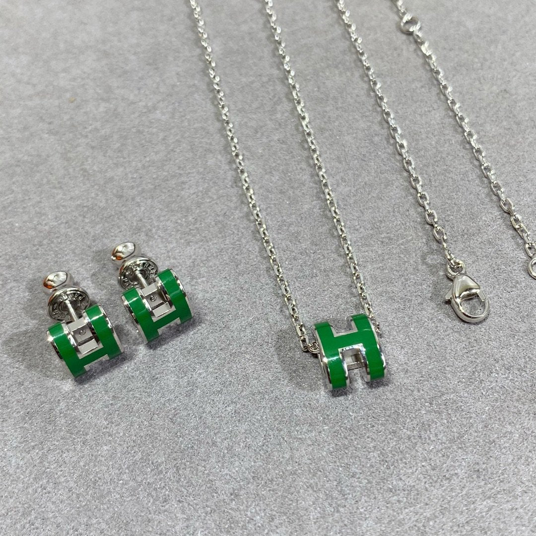 HERMES POP H GREEN NECKLACE SILVER AND GOLD