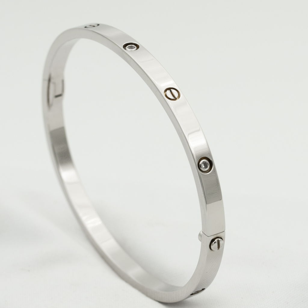 CARTIER LOVE BRACELET 3.65MM 6 DIAMONDS